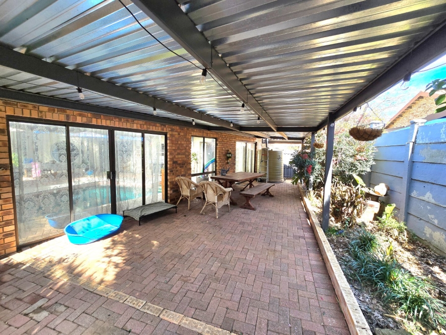 4 Bedroom Property for Sale in La Provance Free State